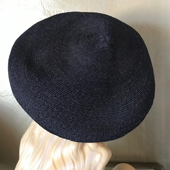 EXTRAORDINARY 1940s\' NAVY STRAW BERET WITH NAVY/WHITE GROSGRAIN TRIM main image 9